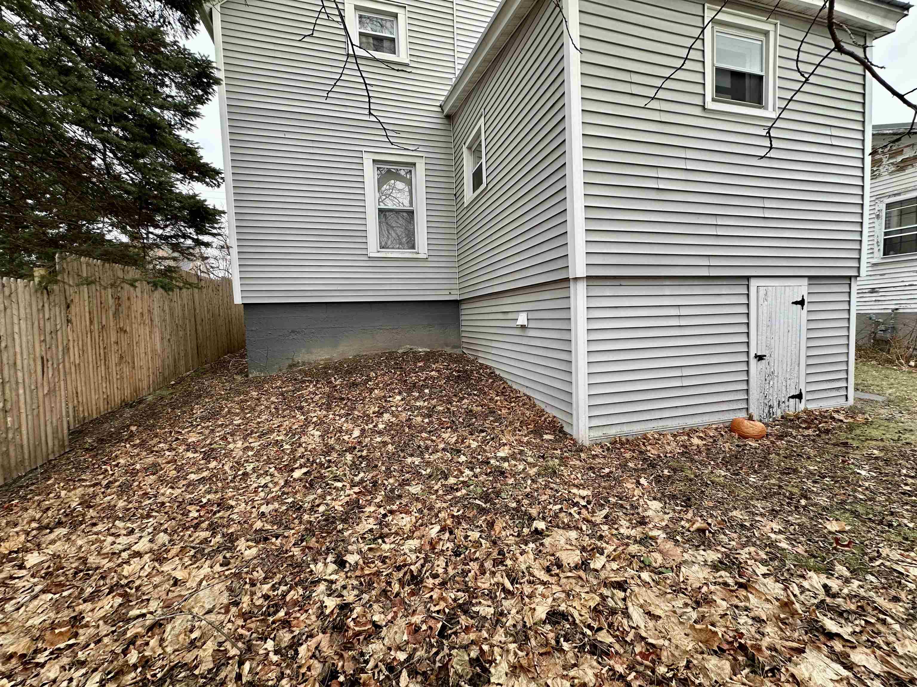 10 Lincoln Avenue