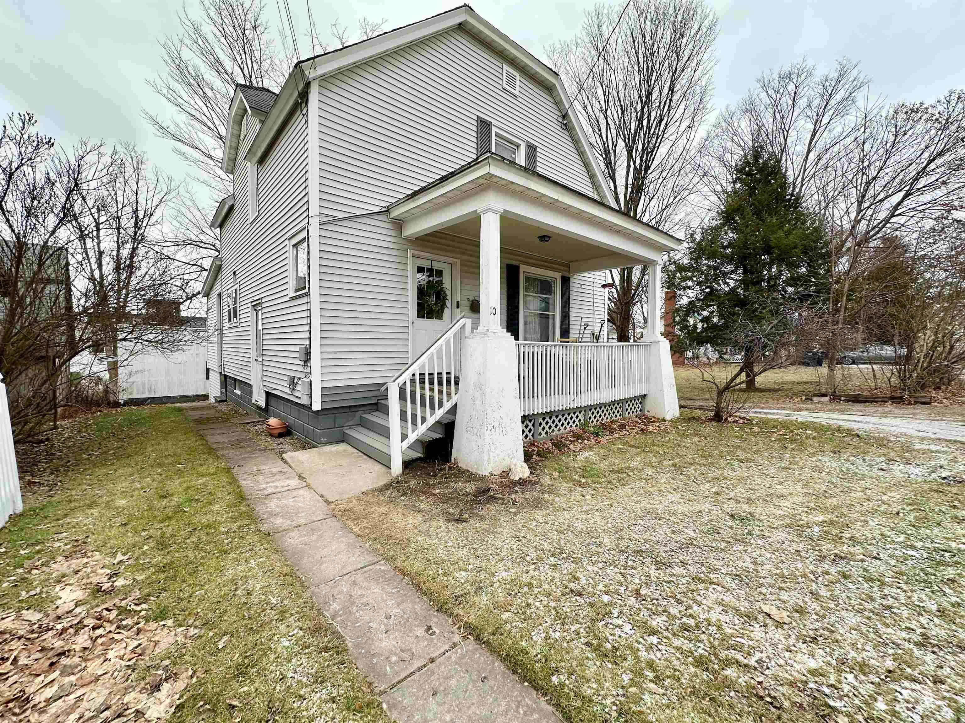 10 Lincoln Avenue