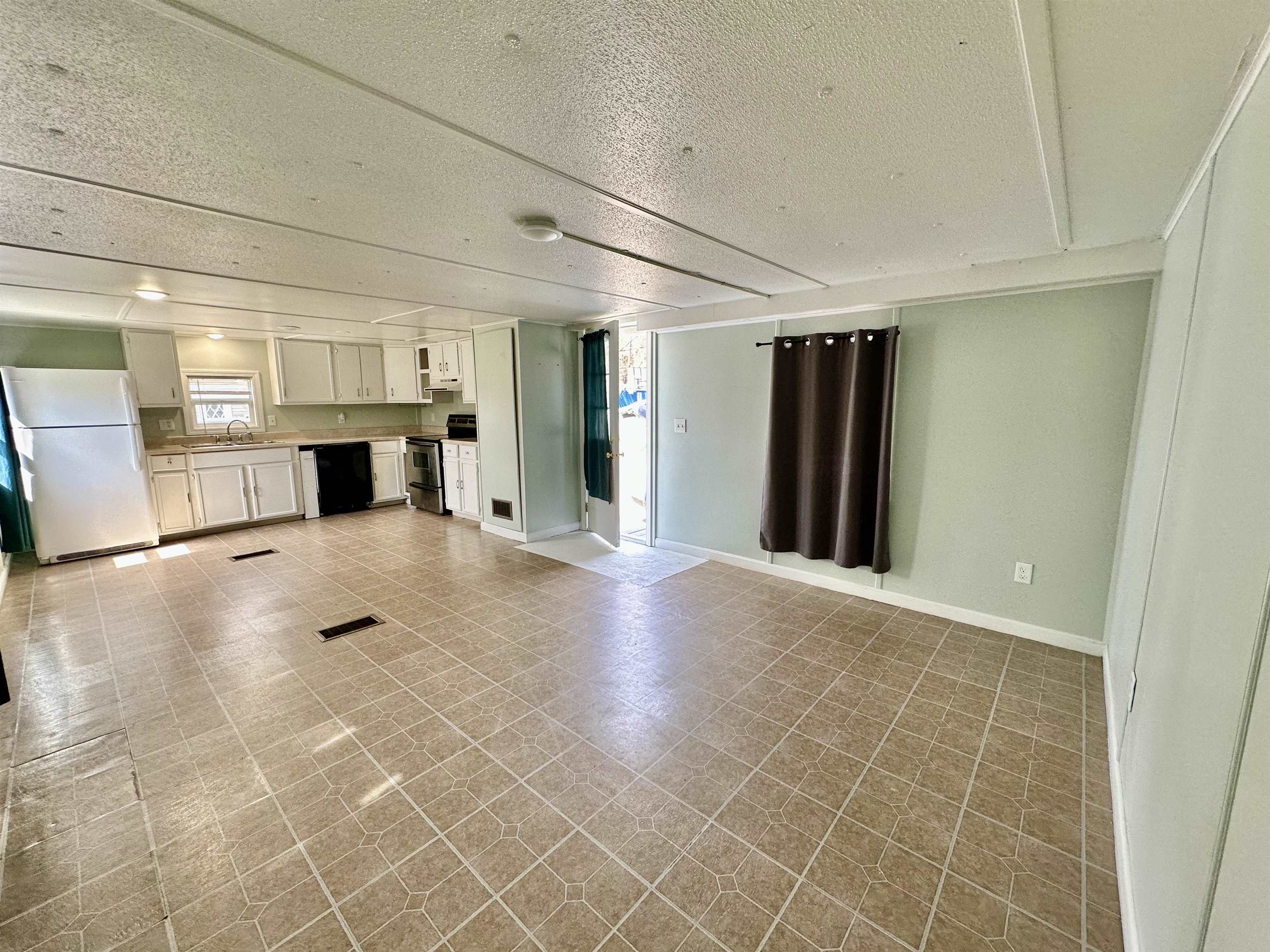 89 Pecor Avenue
