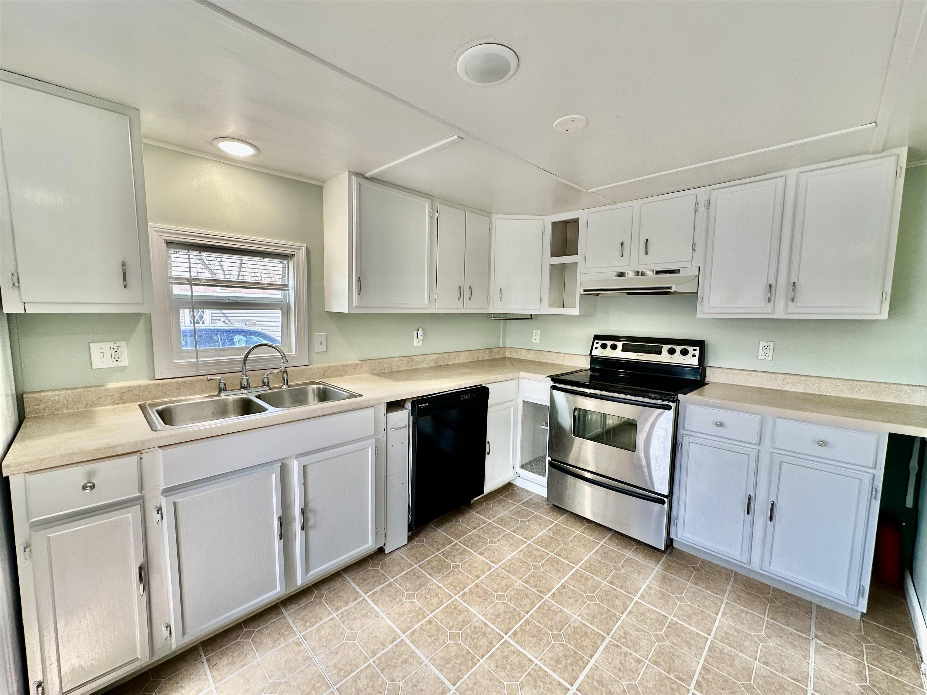 89 Pecor Avenue