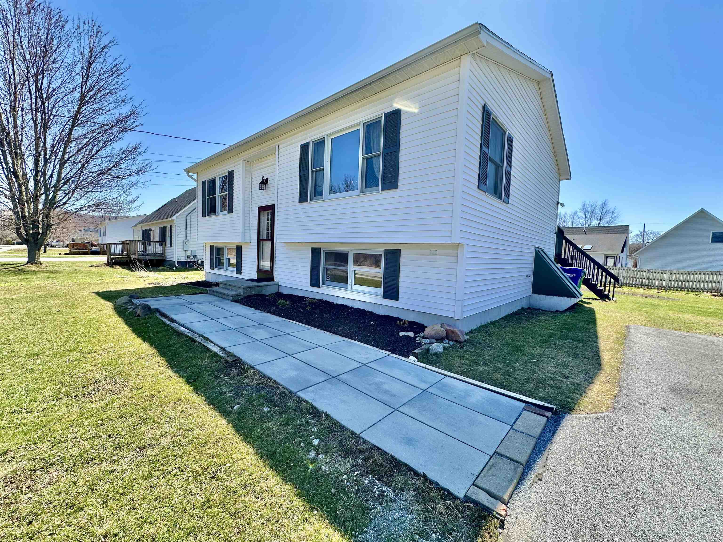 4 Guyette Circle