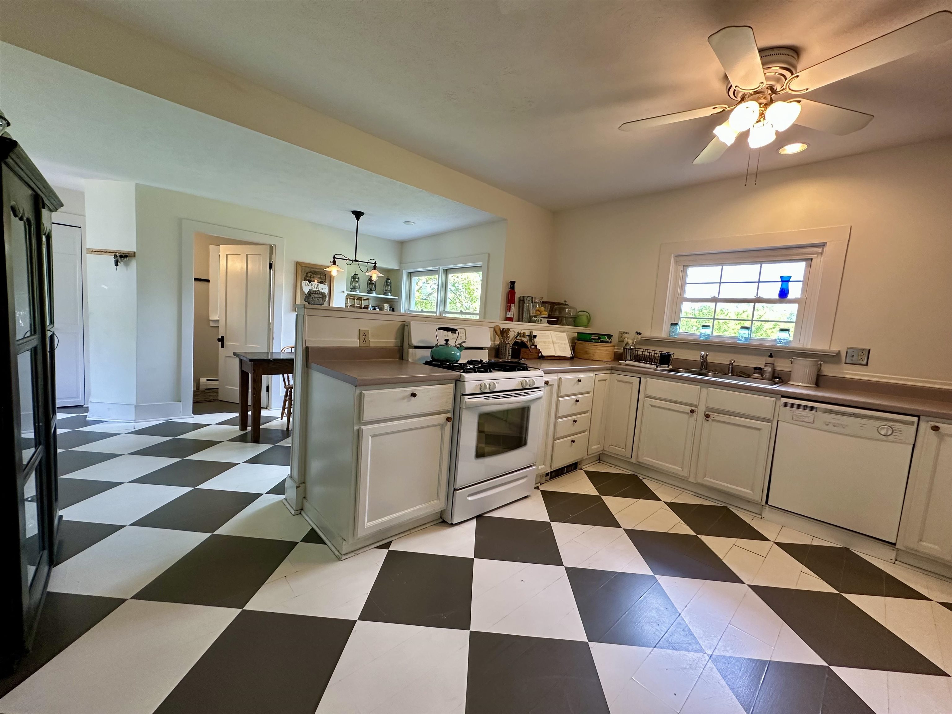 289 Pinnacle Road