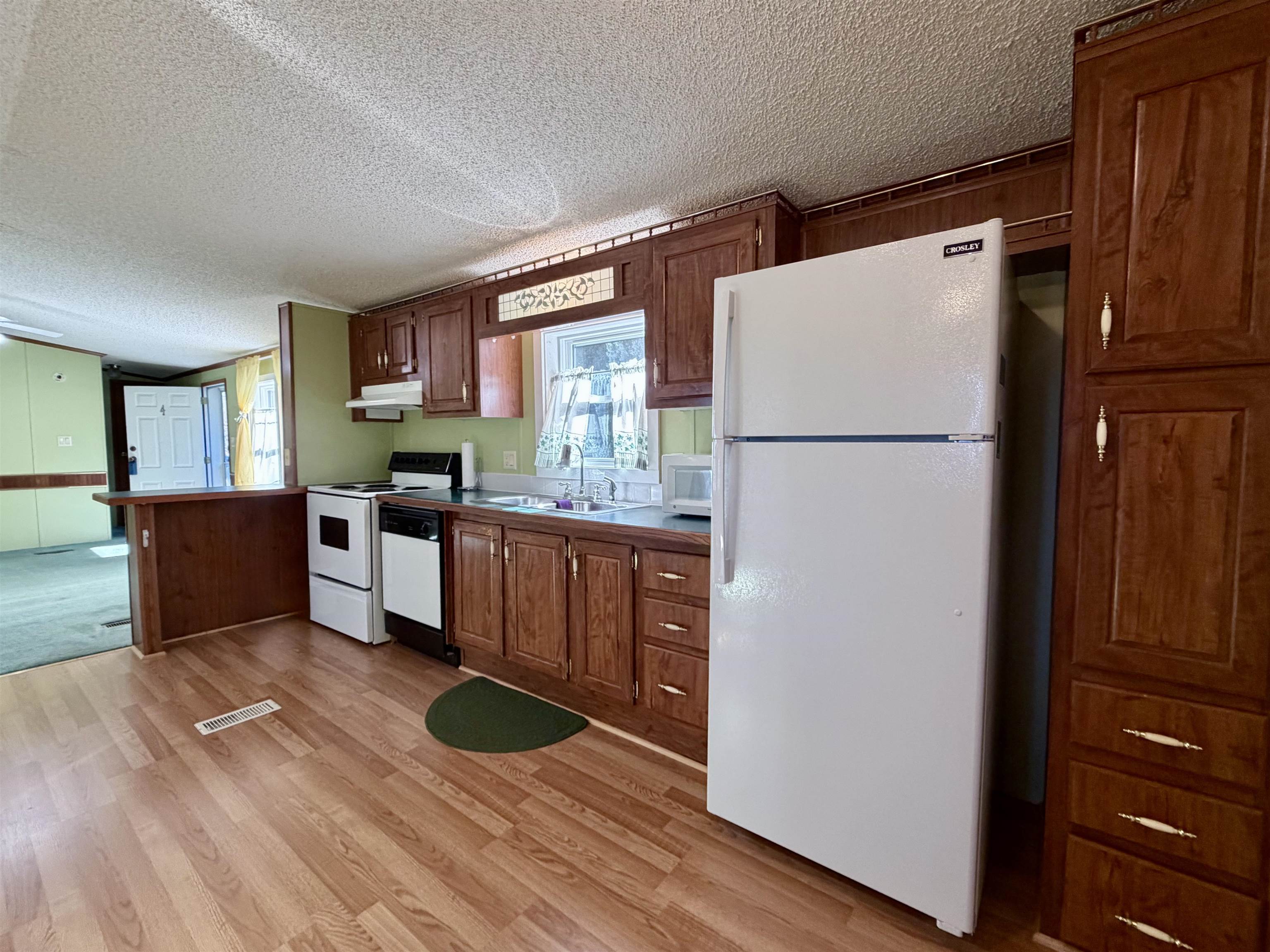 4 Nicole Drive