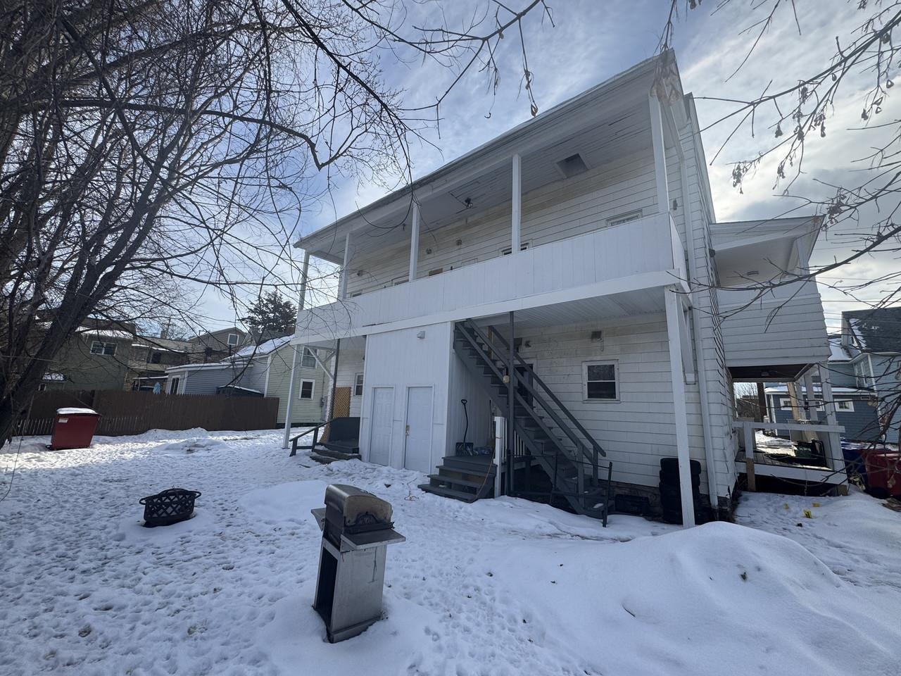 23 West Lane
