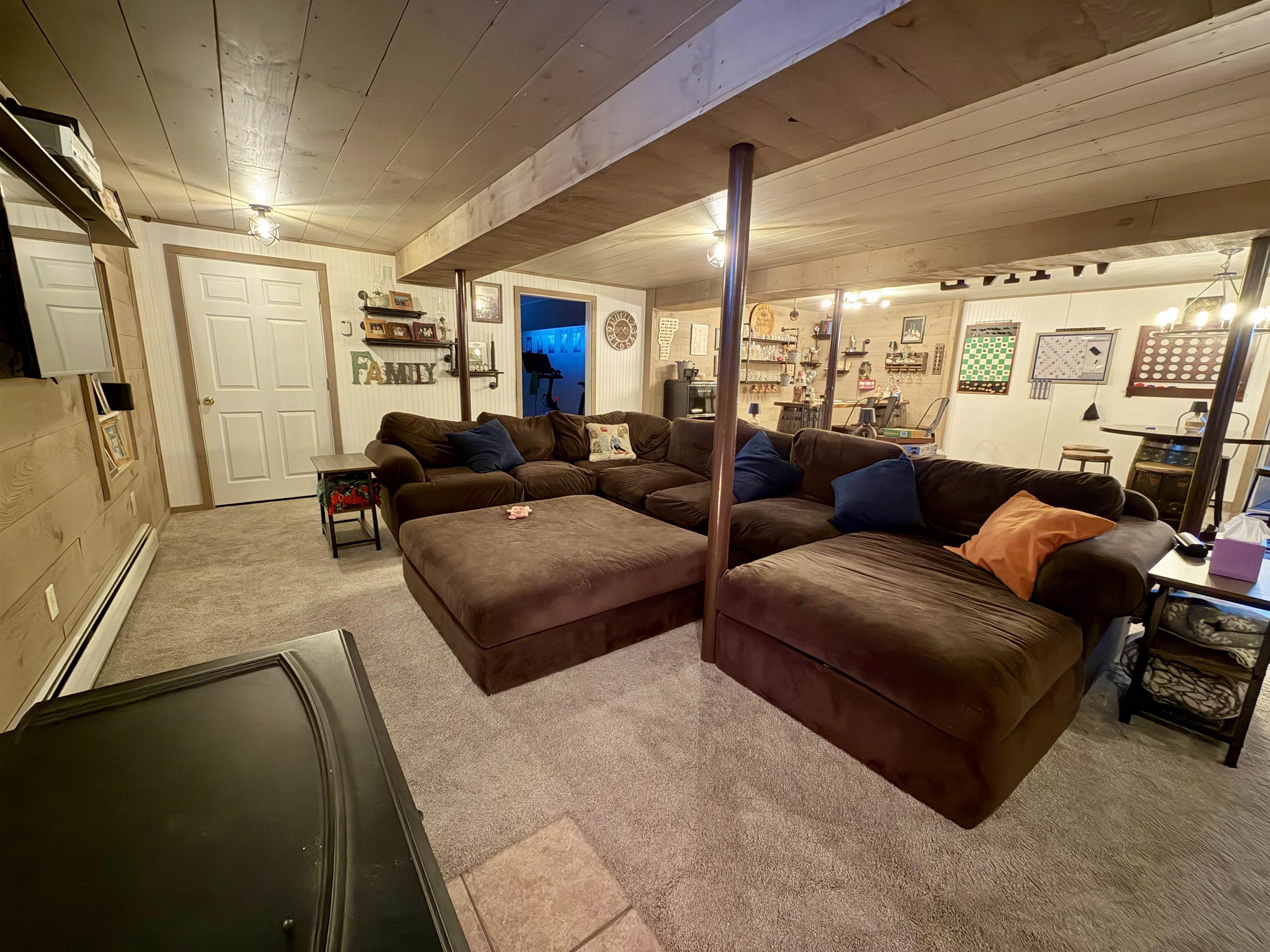 2 Shetland Lane