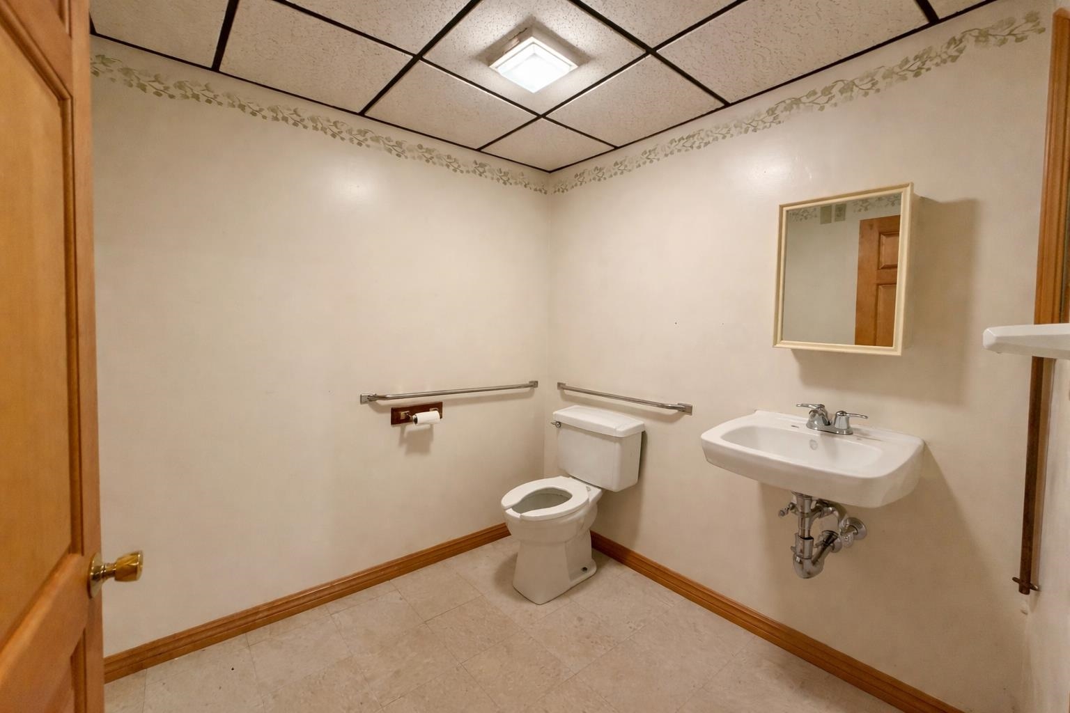 2 Champlain Commons Unit: Suite 3