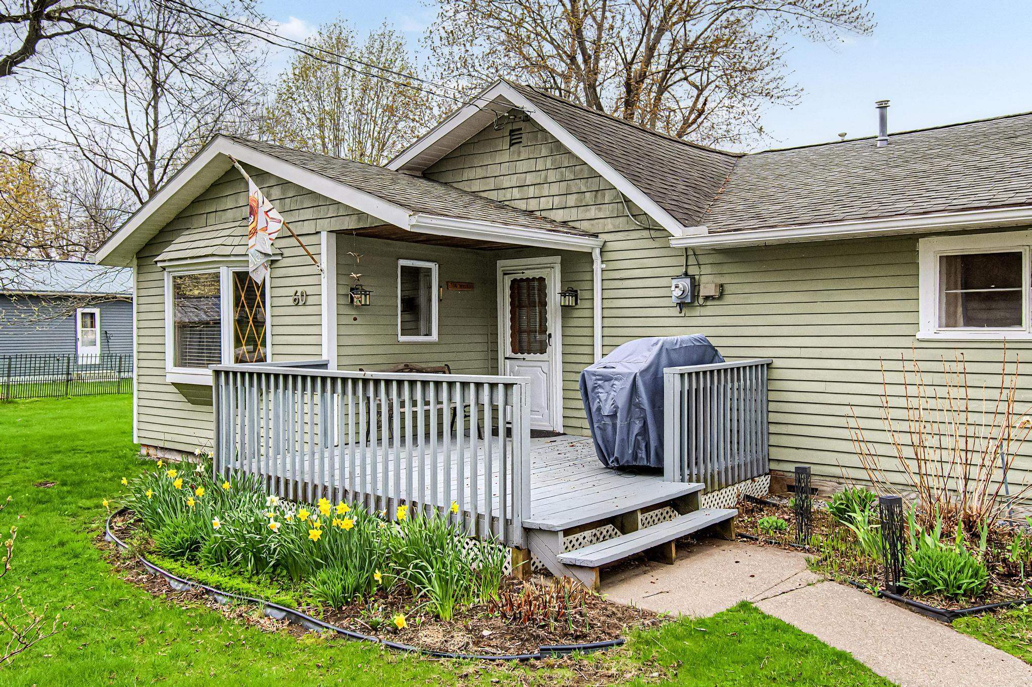 60 Maquam Shore Road