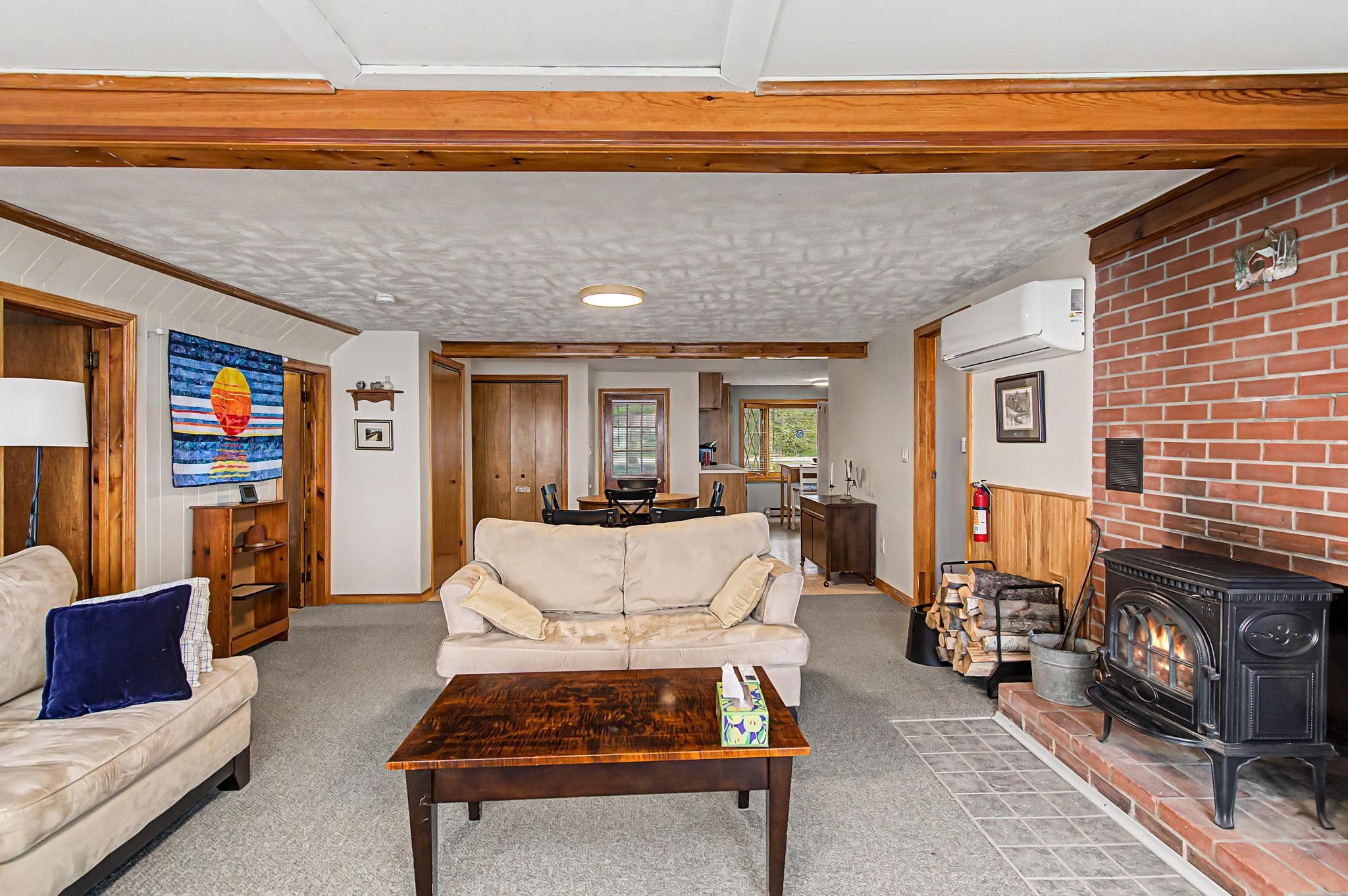 60 Maquam Shore Road