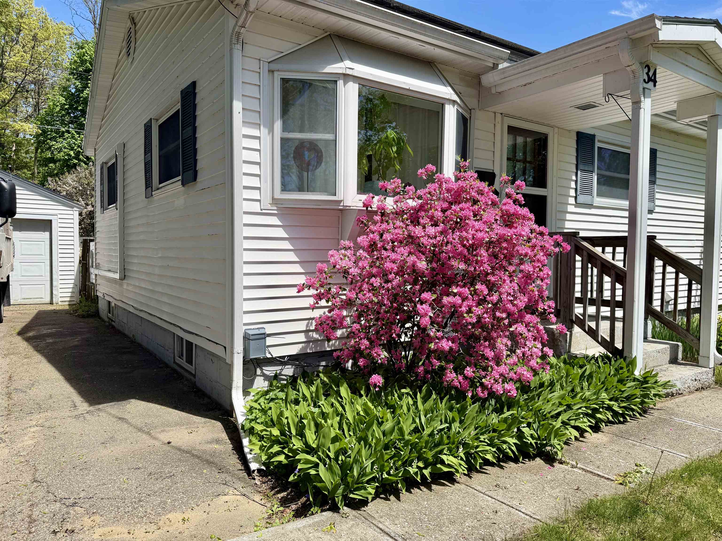 34 Curtis Avenue