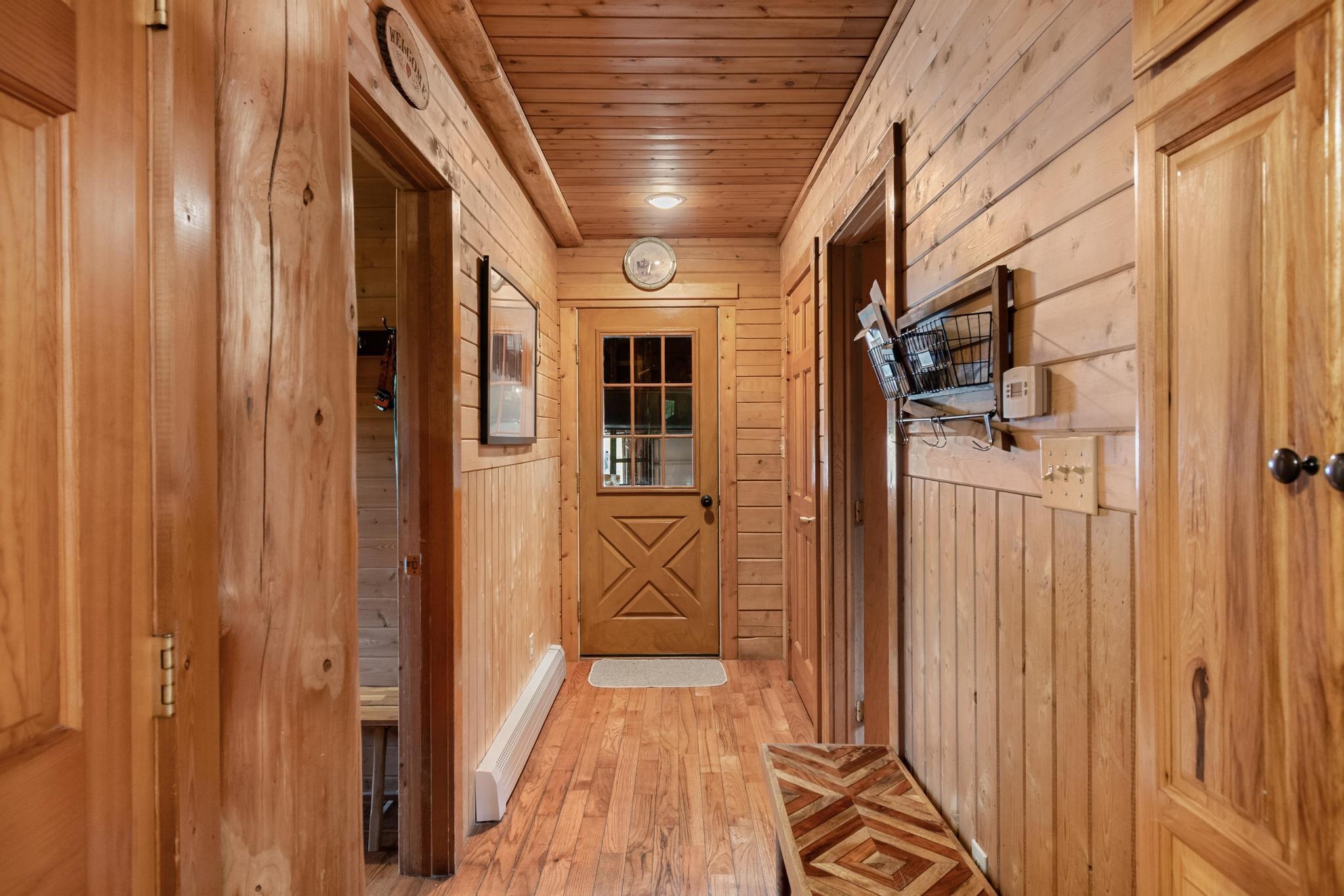1586 Church Road