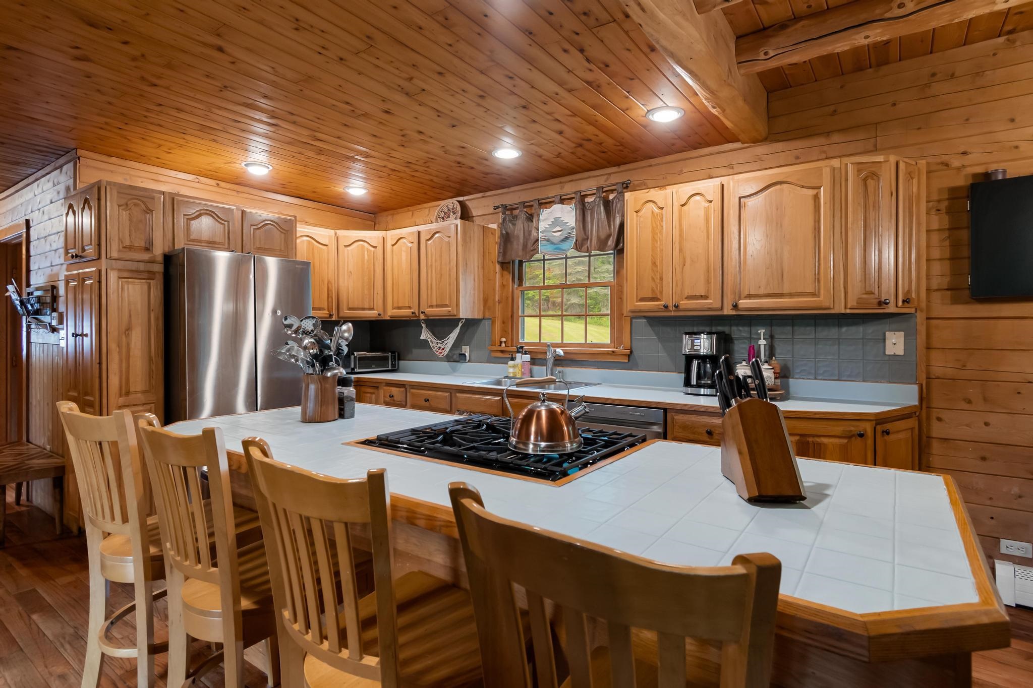 1586 Church Road