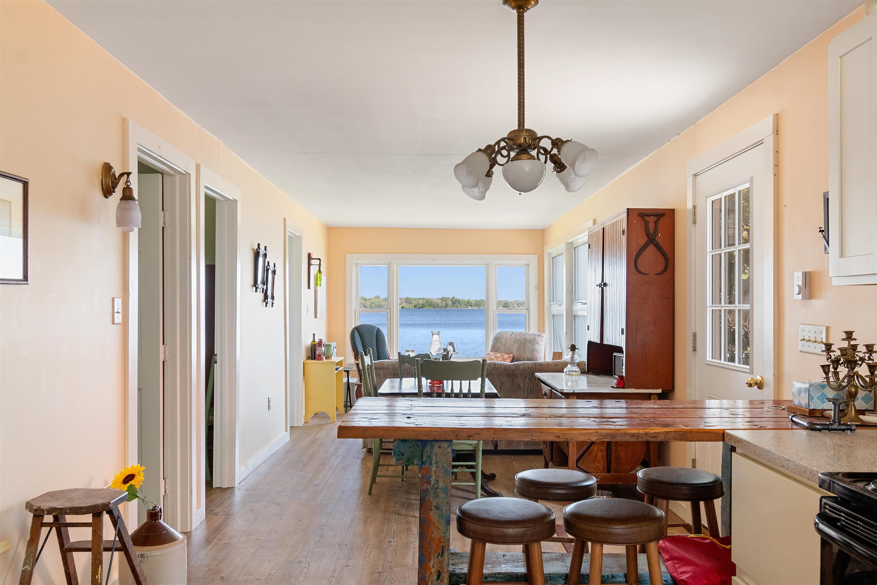 43 Sandy Point Road