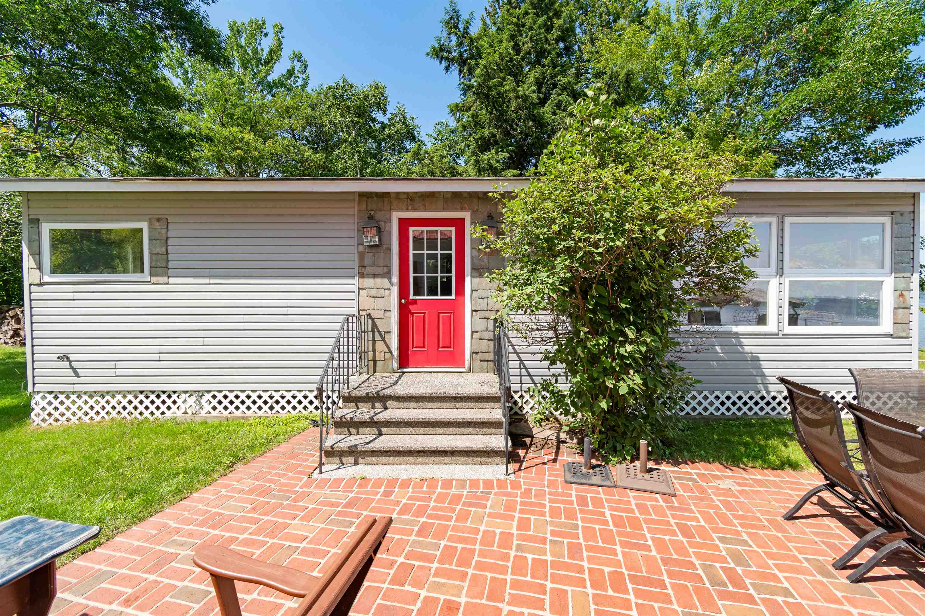 43 Sandy Point Road