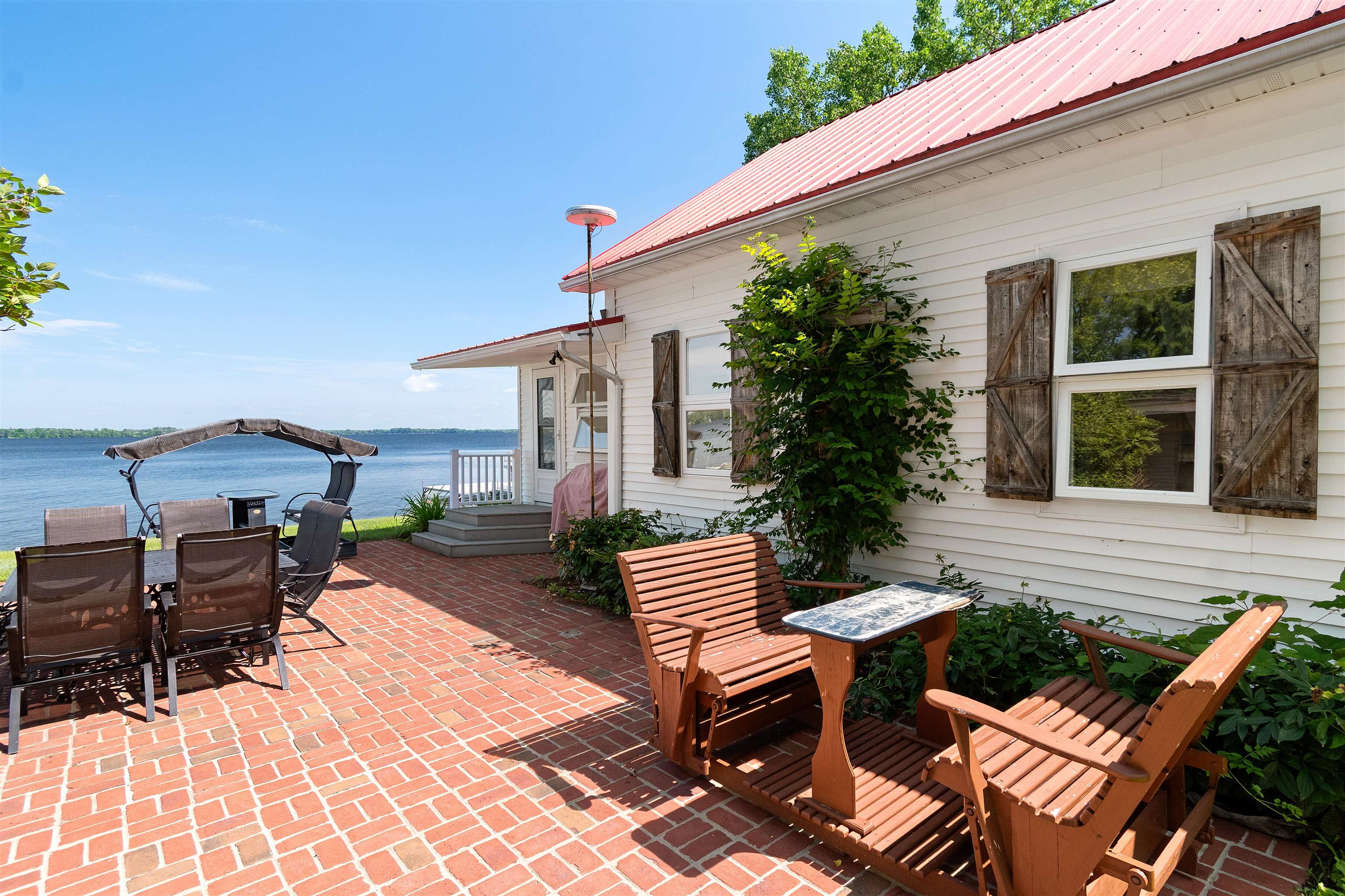 43 Sandy Point Road