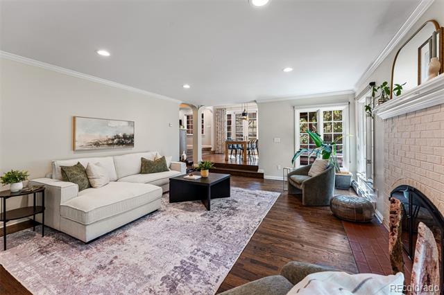 28 Crestmoor Drive
