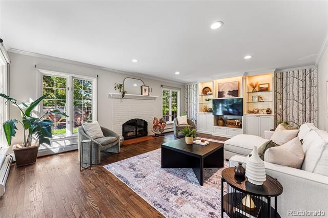 28 Crestmoor Drive