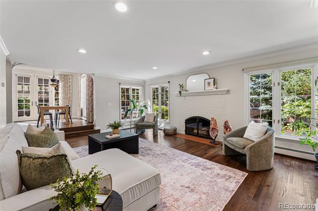 28 Crestmoor Drive