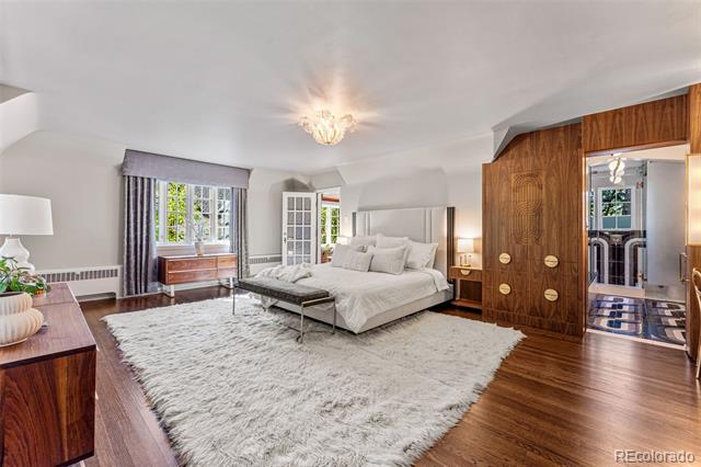 28 Crestmoor Drive