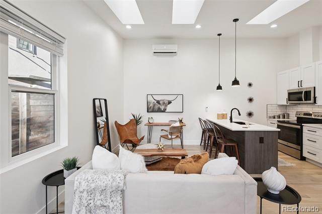 4376 Zenobia Street Unit: 101