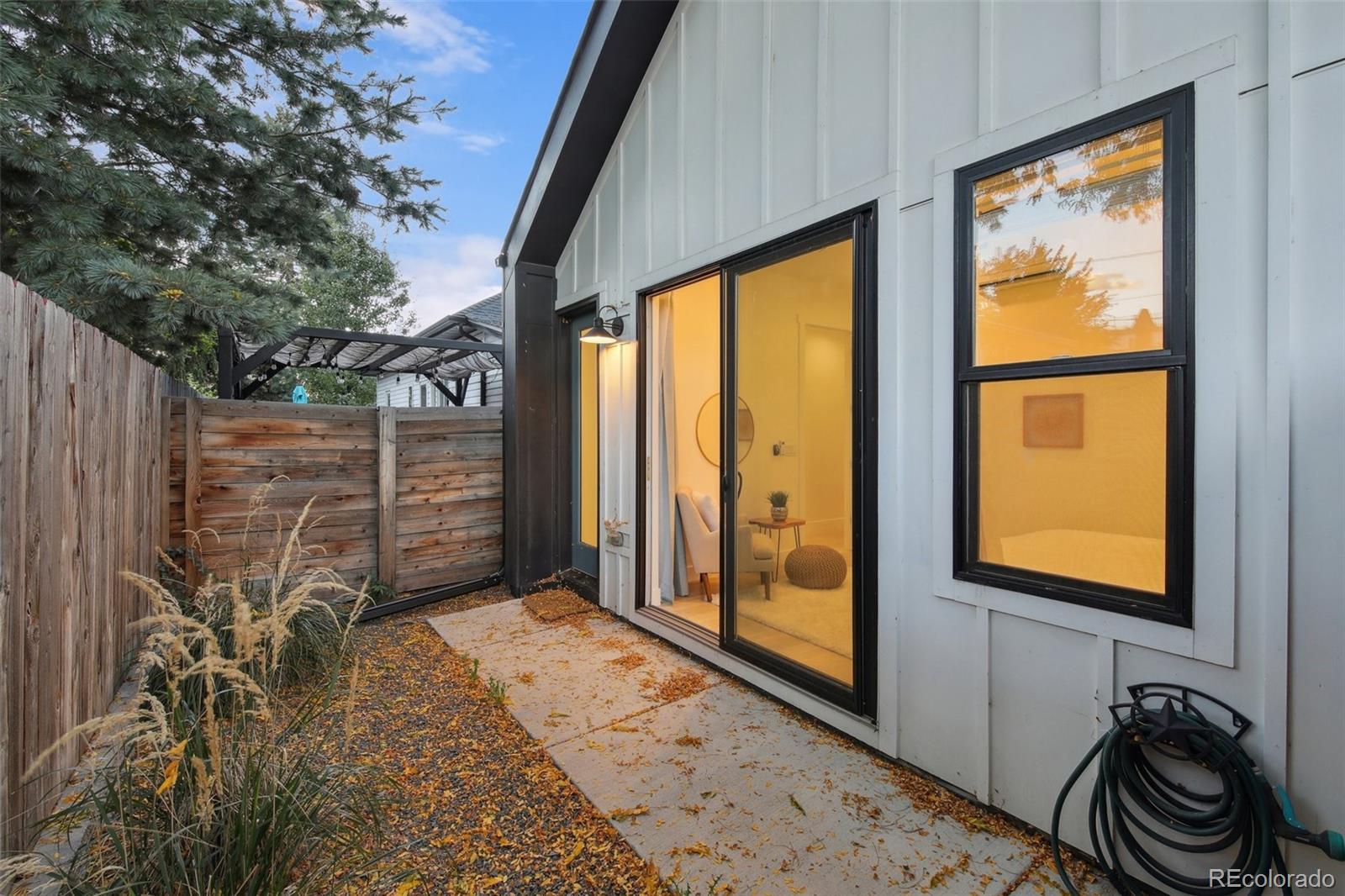 4376 Zenobia Street Unit: 101