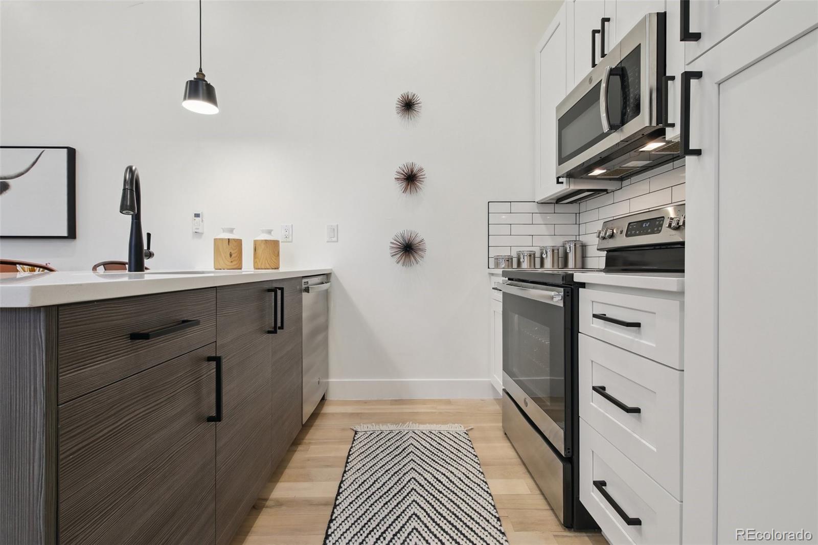 4376 Zenobia Street Unit: 101