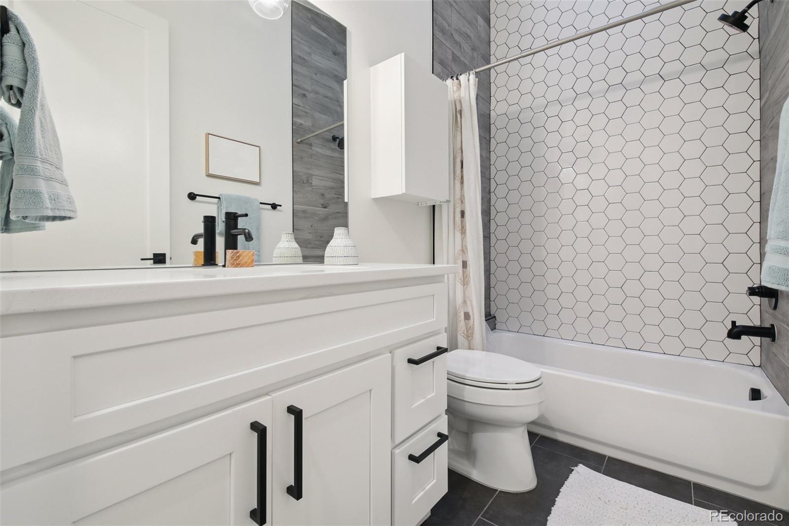 4376 Zenobia Street Unit: 101