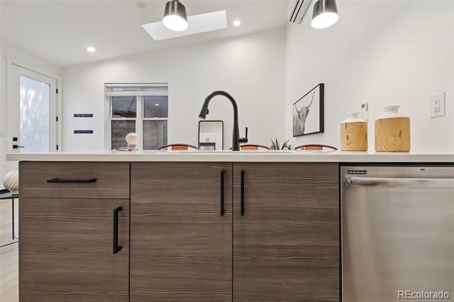 4376 Zenobia Street Unit: 101