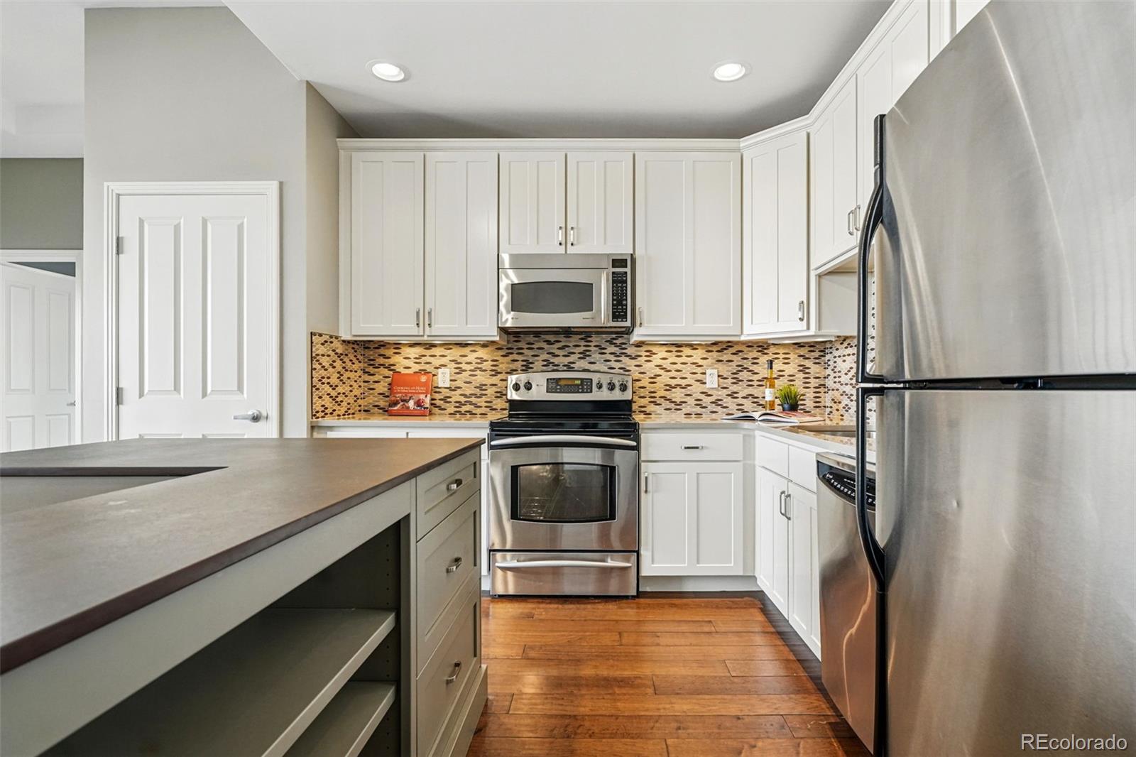 1950 N Logan Street Unit: 1109