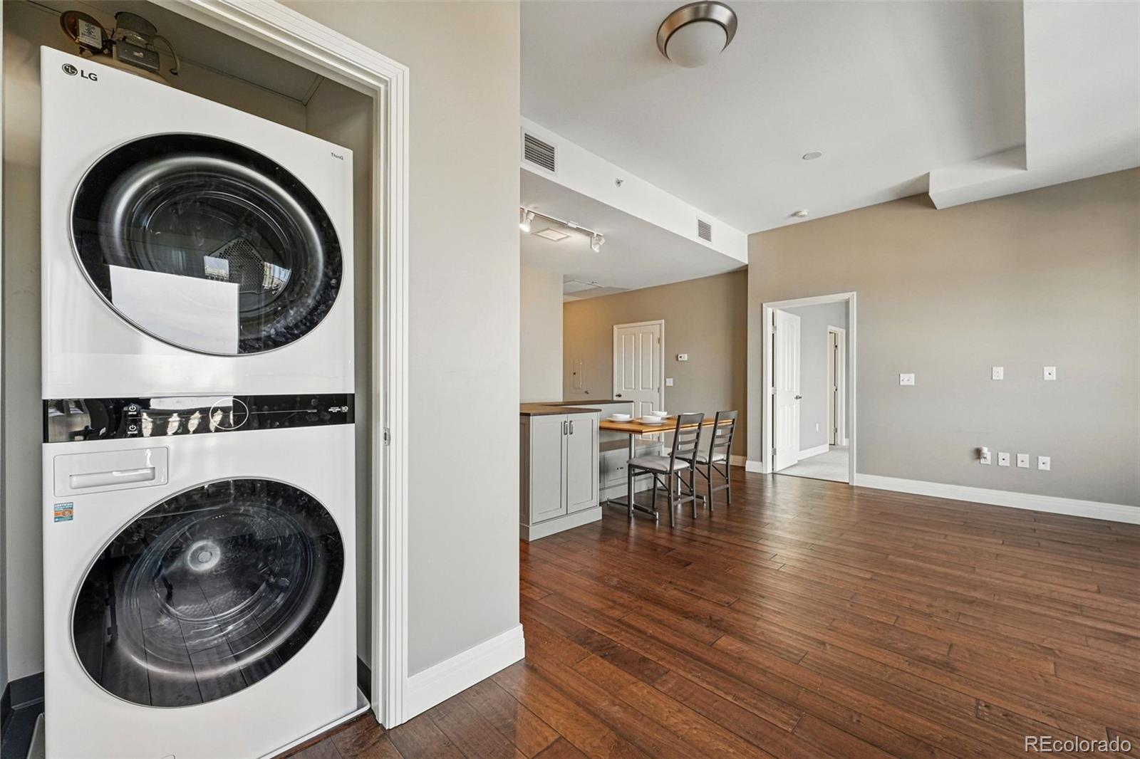 1950 N Logan Street Unit: 1109