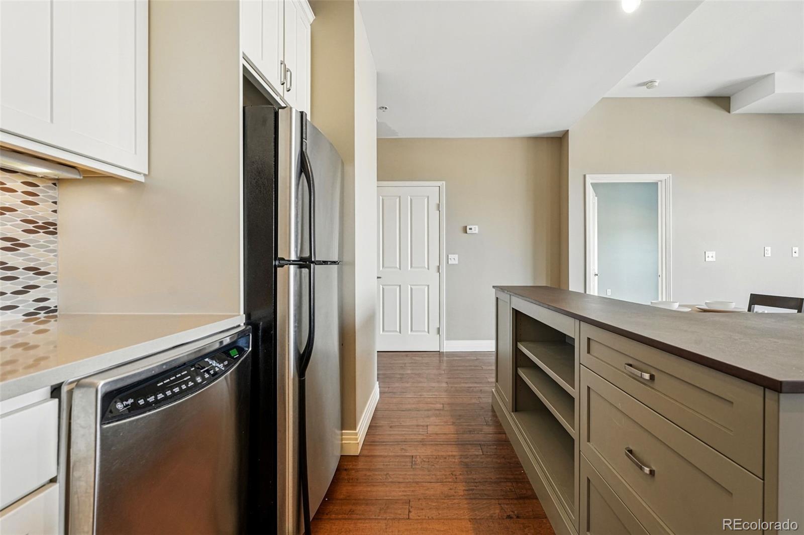 1950 N Logan Street Unit: 1109