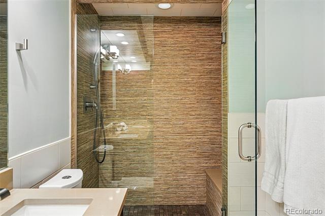 1950 N Logan Street Unit: 1109