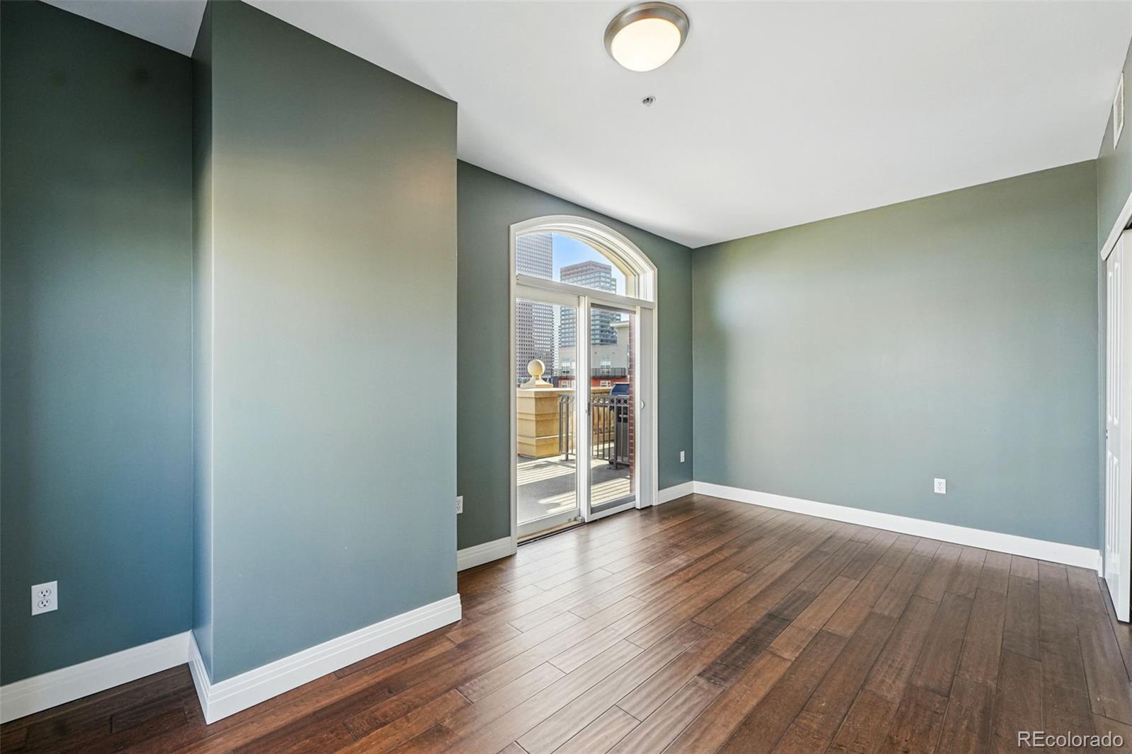 1950 N Logan Street Unit: 1109