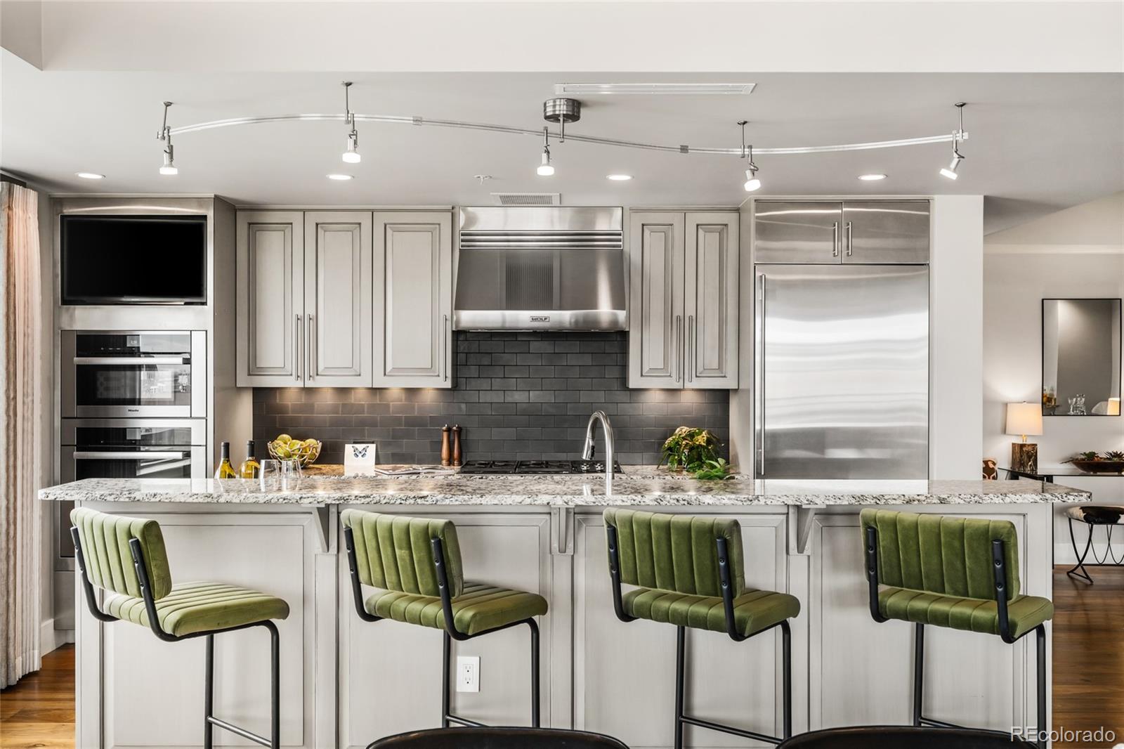 1411 Wynkoop Street Unit: 806