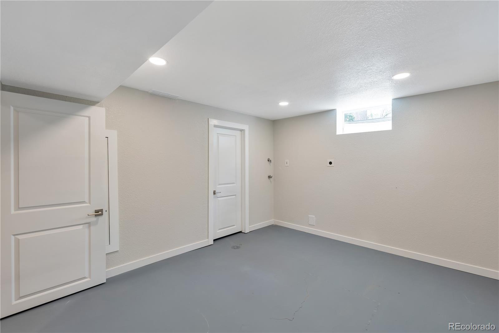 3338 W Arlington Avenue