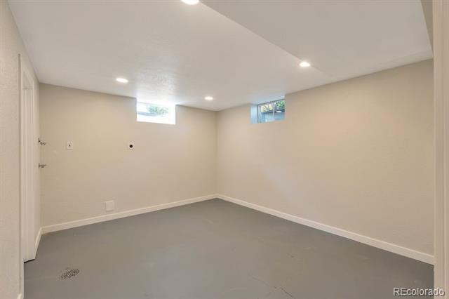 3338 W Arlington Avenue