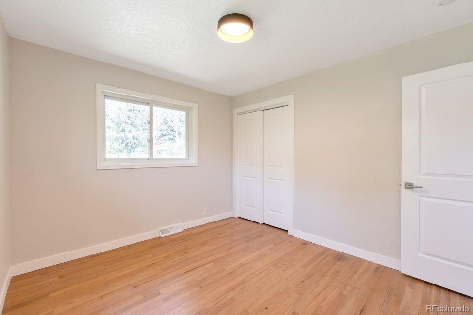 3338 W Arlington Avenue