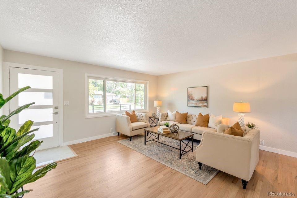 3338 W Arlington Avenue