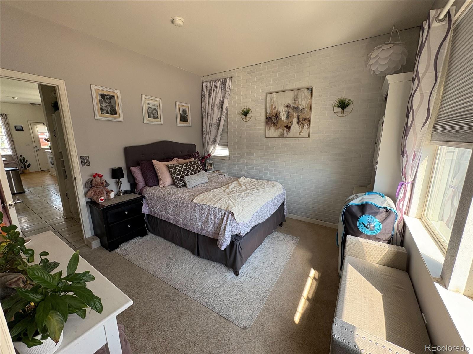 7454 E 28th Avenue Unit: 3