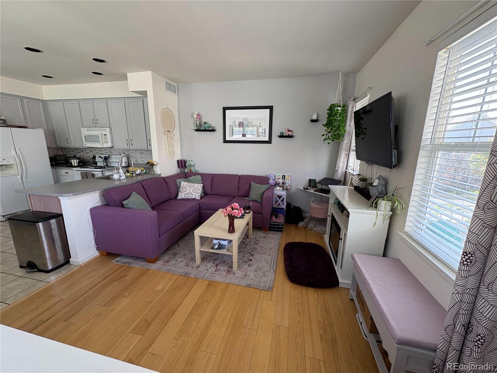 7454 E 28th Avenue Unit: 3