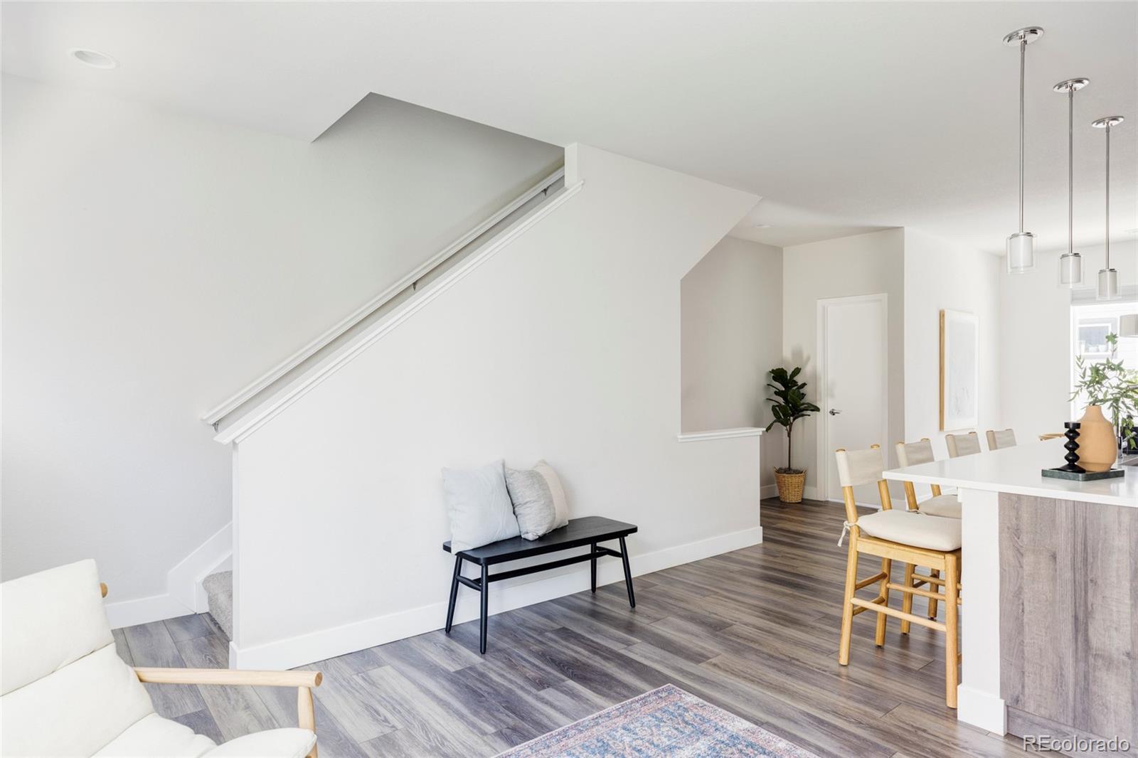 5644 W 11th Place