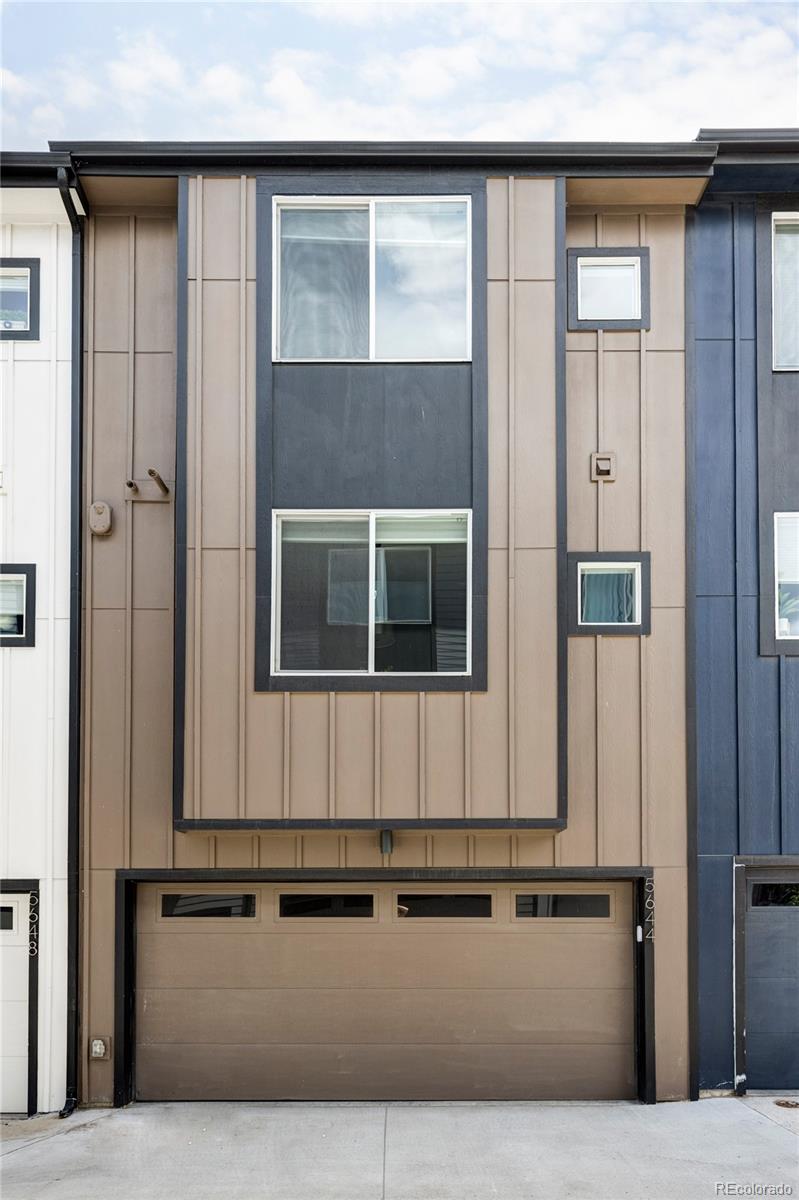 5644 W 11th Place