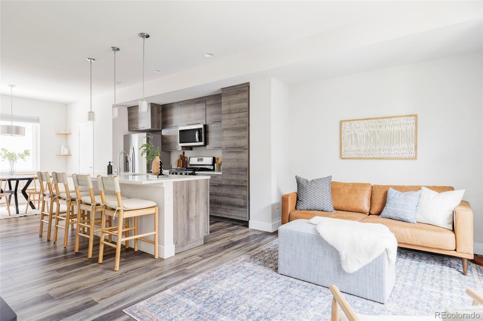 5644 W 11th Place