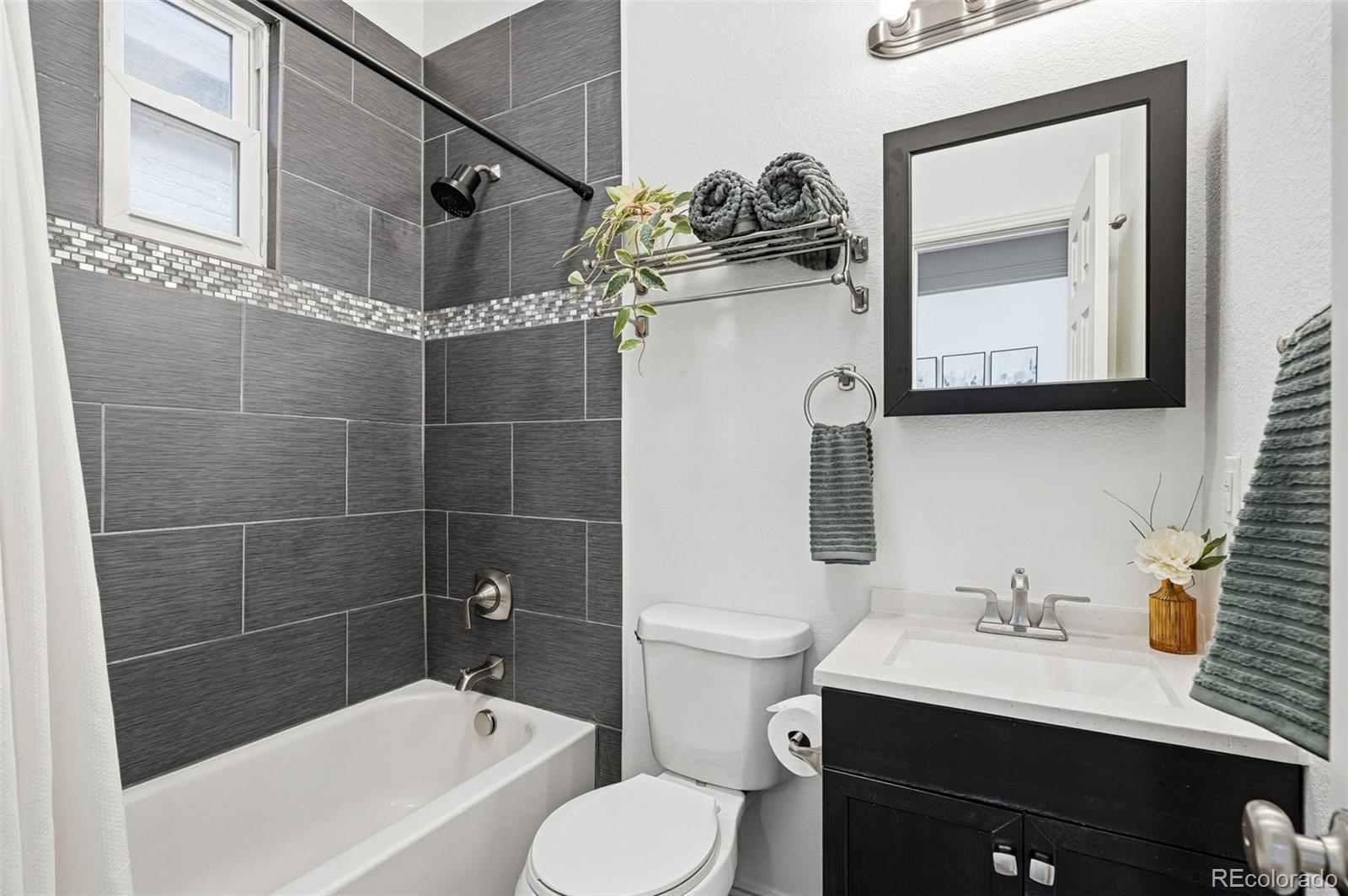 3242 N Gilpin Street