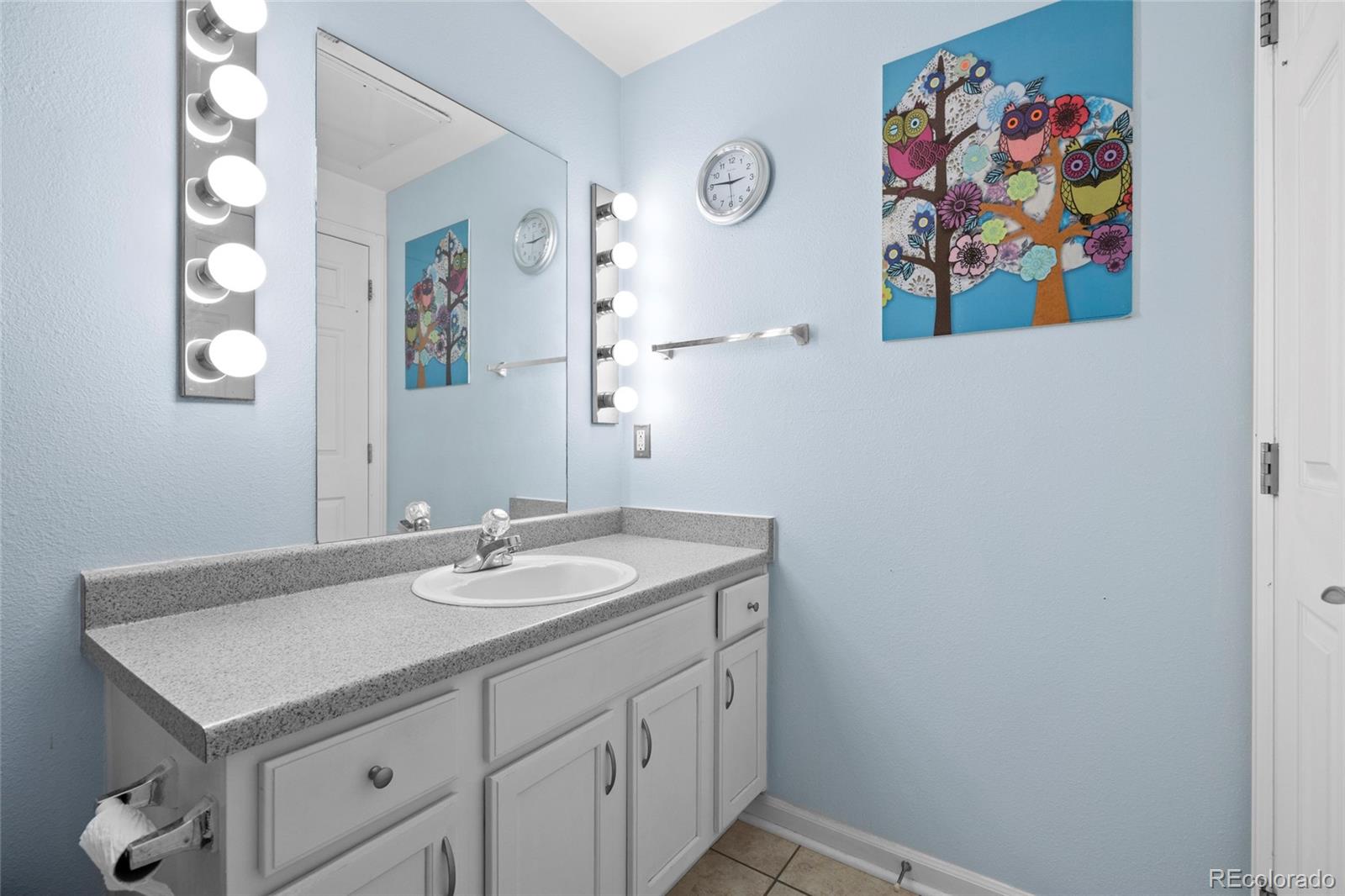 7454 E 28th Avenue Unit: 3