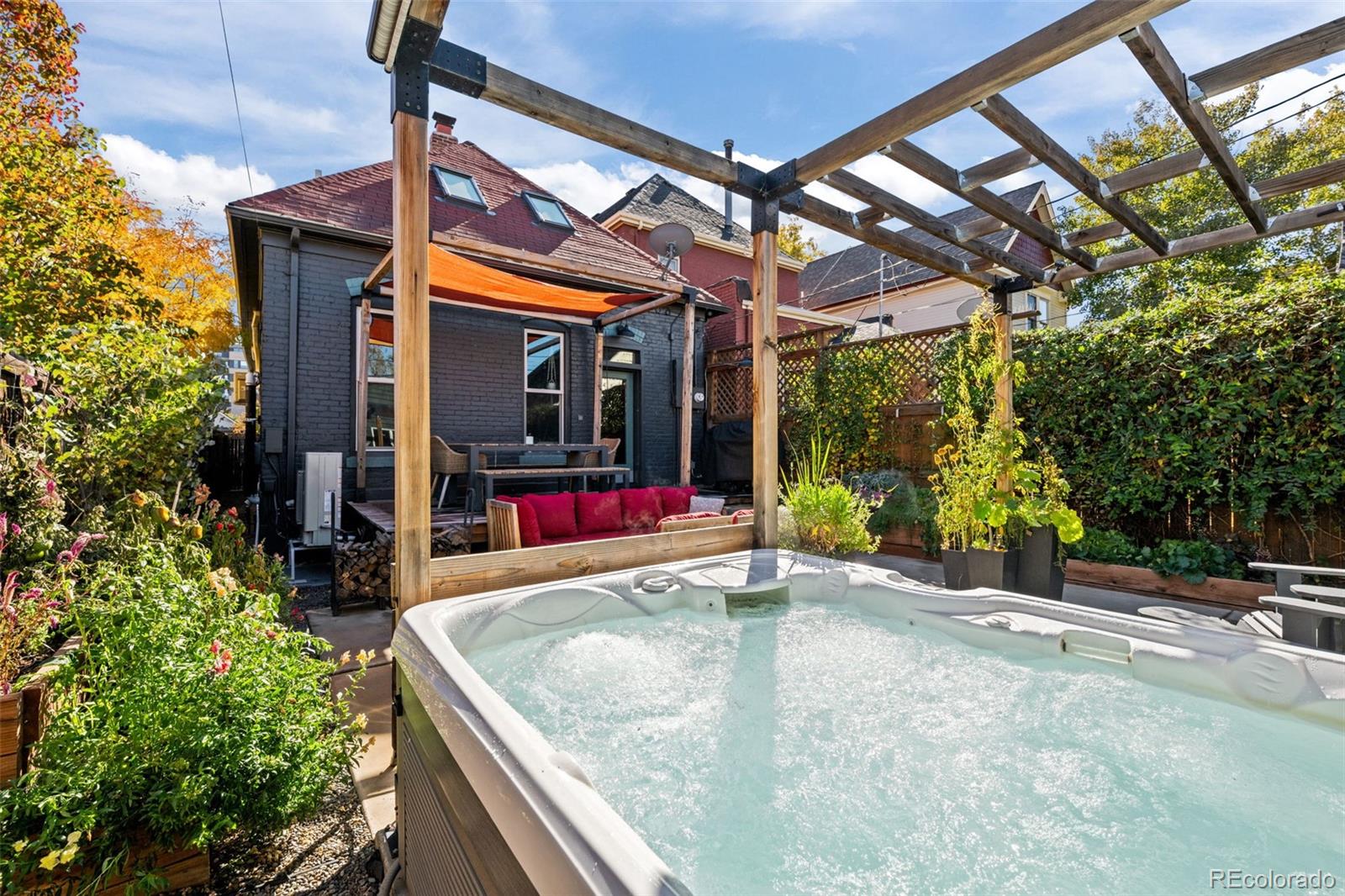 2535 California Street