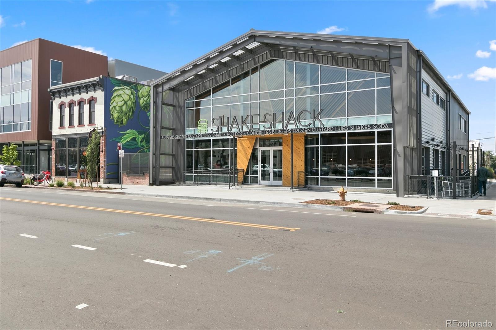 2400 N Broadway Unit: 4