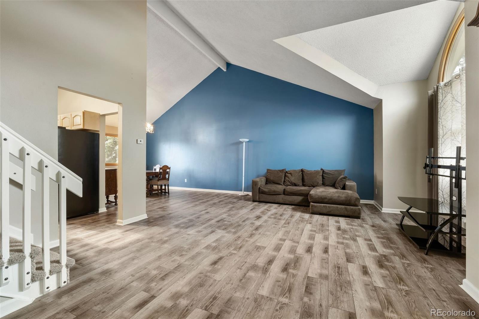 9911 Perry Court