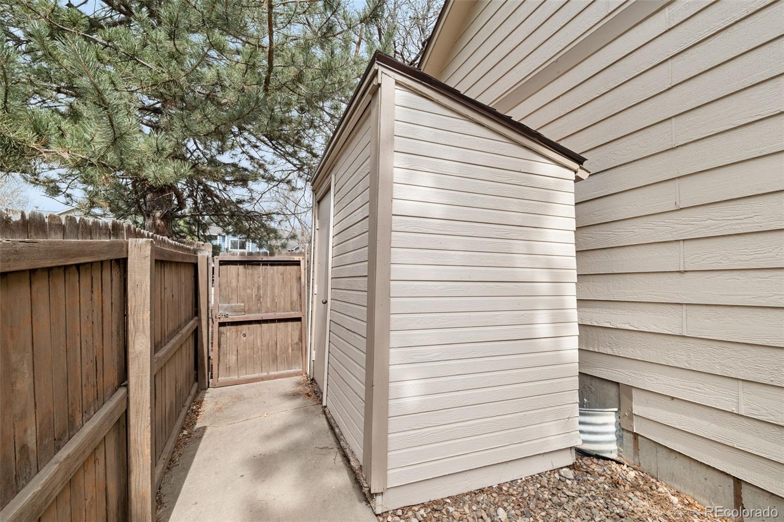 9911 Perry Court