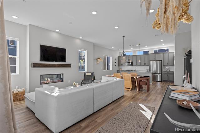 1415 W 68th Avenue