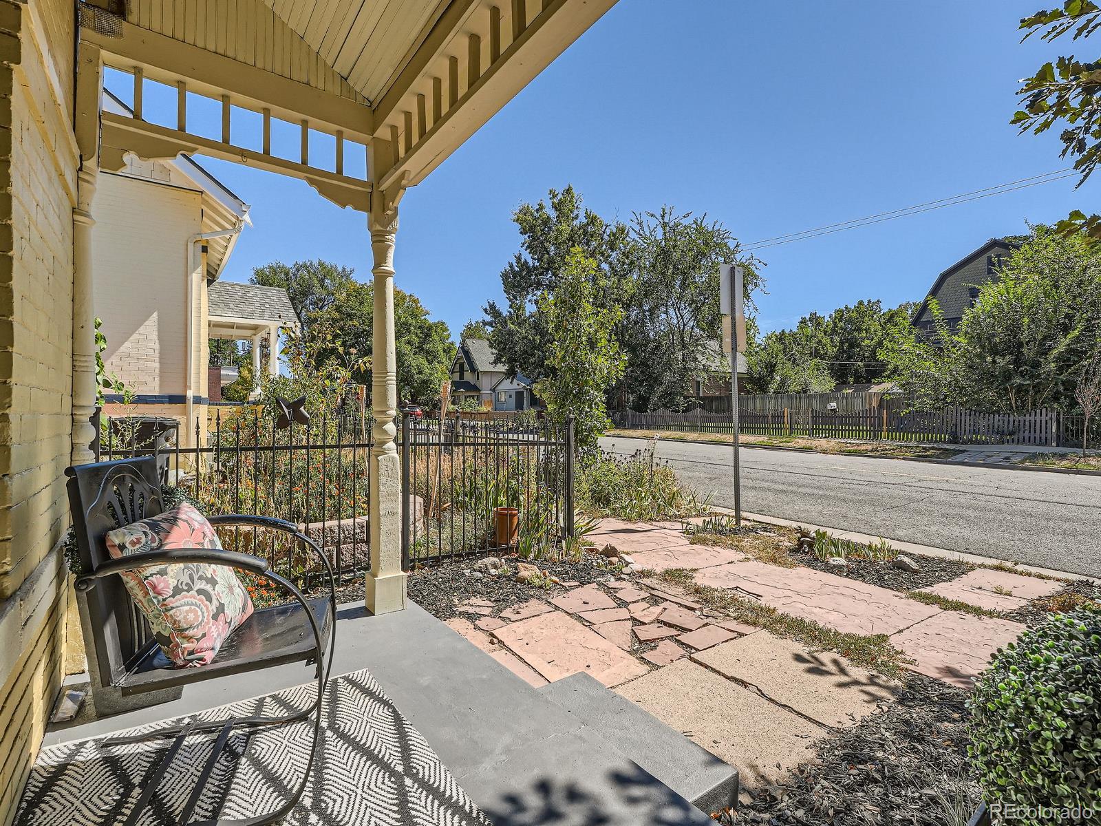 407 W 1st Avenue